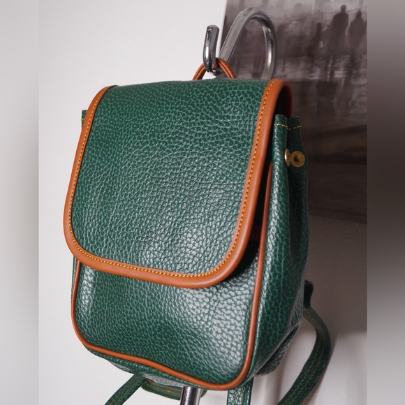 Green Vintage Backpack Pebbled Leather Feel - Picture 3 of 8